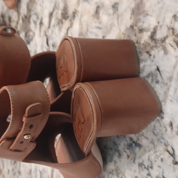 Deltan the Sadie Leather Shooties Sandals New Womens $110 - Picture 3 of 6